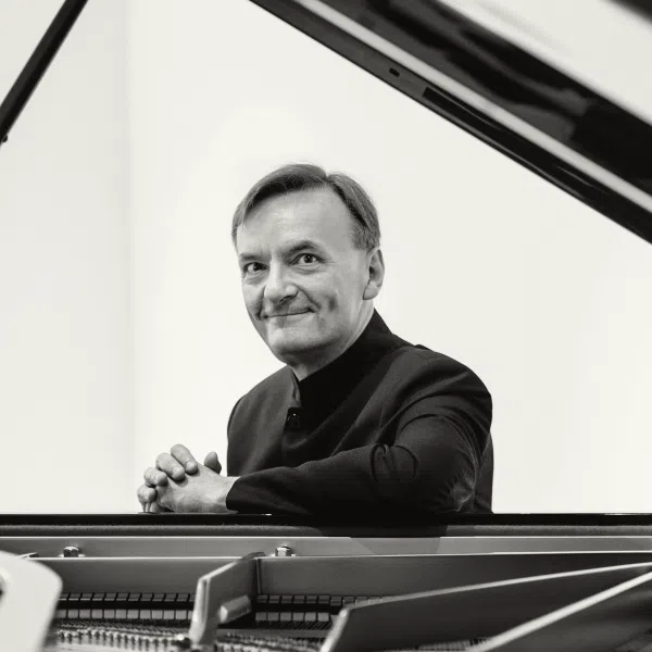 Stephen-hough-portret